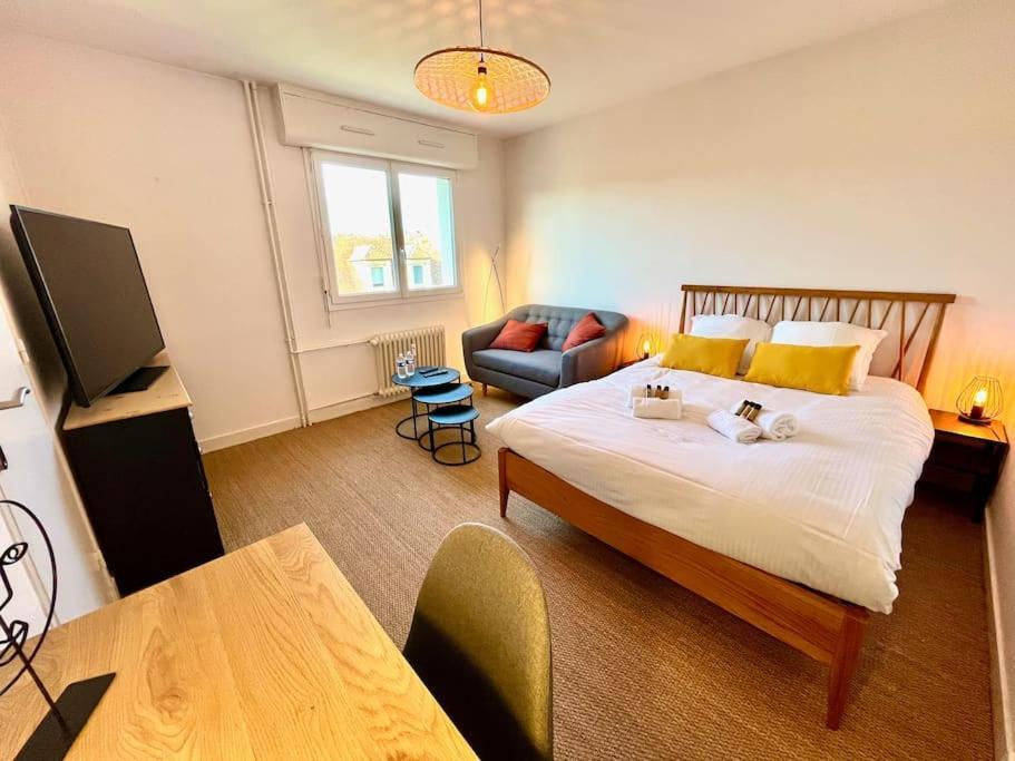 Giena - Sils Appartement Caen Buitenkant foto