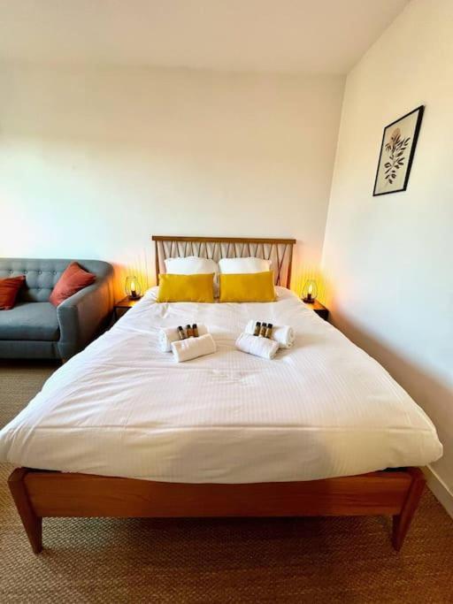 Giena - Sils Appartement Caen Buitenkant foto